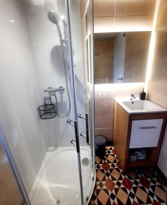 Alross Studio Flat / Private Bathroom 伦敦 外观 照片